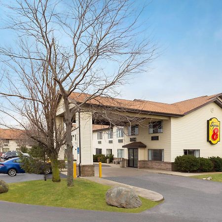 Super 8 By Wyndham Hebron Lowell Area Bagian luar foto