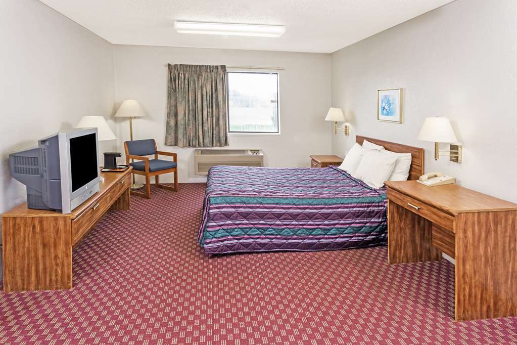 Super 8 By Wyndham Hebron Lowell Area Ruang foto